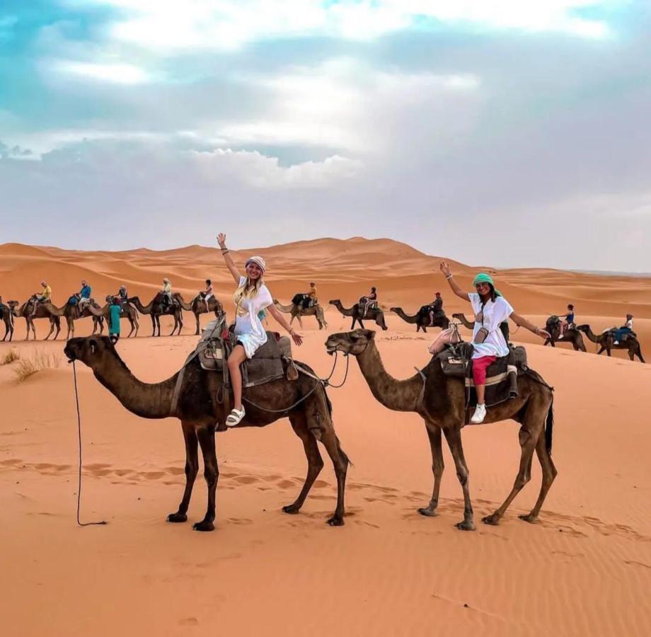 Desert Berber Fire Camp Мерцуга Екстериор снимка