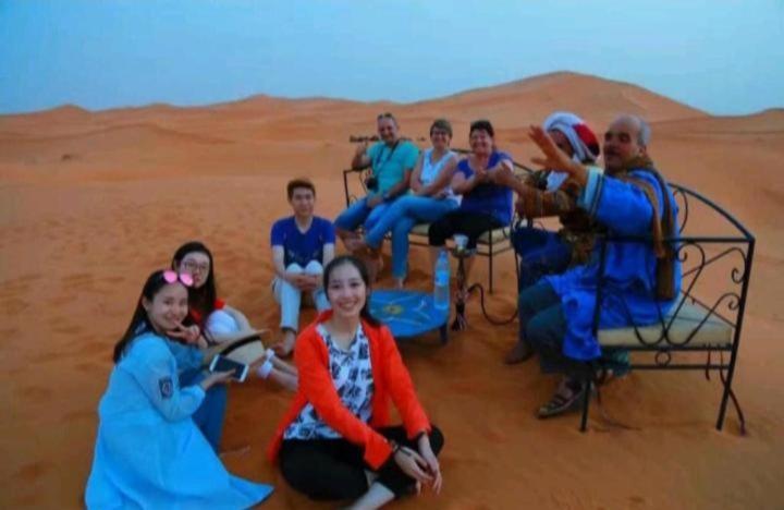 Desert Berber Fire Camp Мерцуга Екстериор снимка