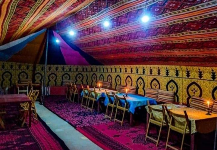 Desert Berber Fire Camp Мерцуга Екстериор снимка